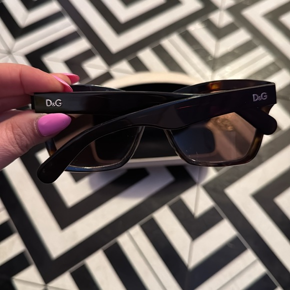D&G sunglasses main image 4
